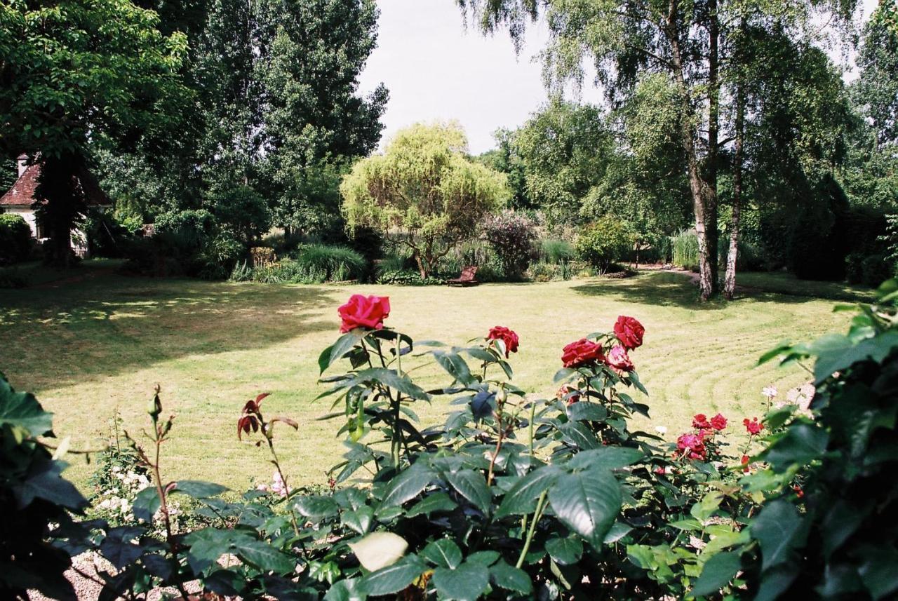 Bed and Breakfast Le Pavillon De Vallet Athée-sur-Cher Exteriér fotografie